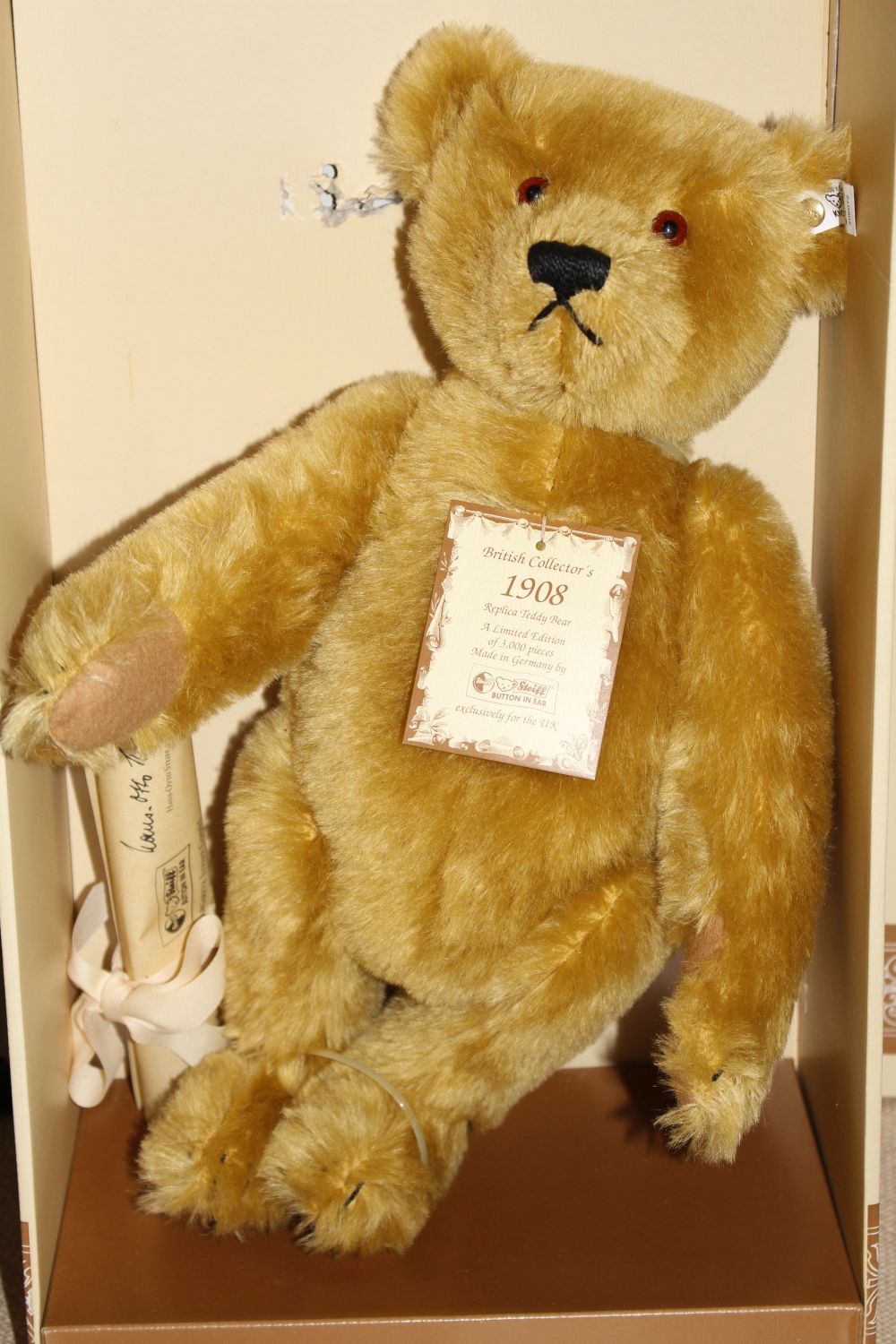 Four limited edition Steiff teddy bears; Teddy Bear 1908 Blond 40, 1911 Replica, Teddy Bear brown tipped 35 1995 and Teddy Bear 1908 Bl